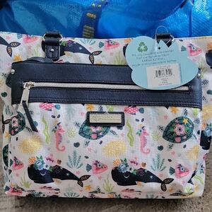 BEACH LOVERS PURSE - White/Navy nwt Lily Bloom